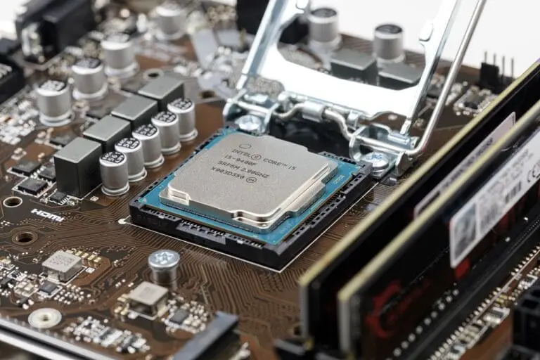 cpu, processor, chip-4393376.jpg